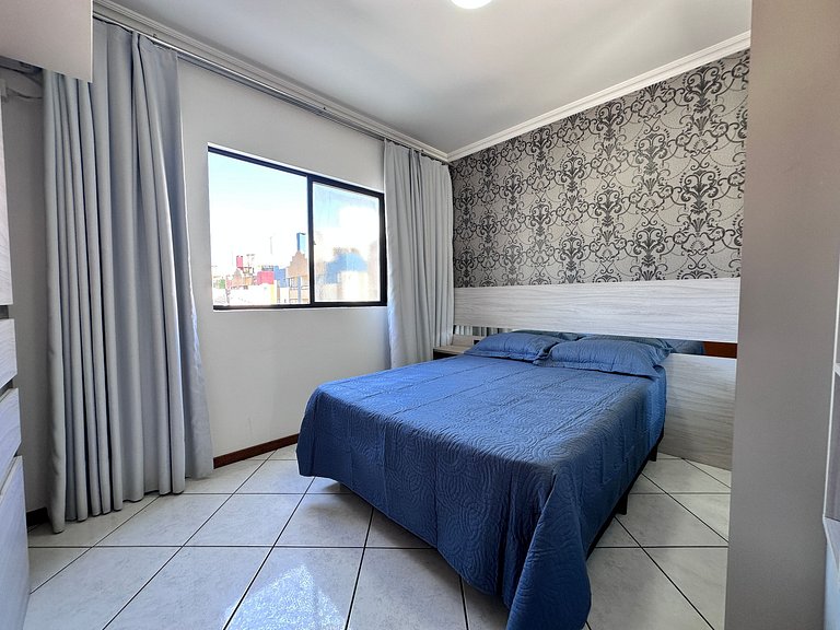 B483 - Apto 3 quartos perto do mar em Bombinhas