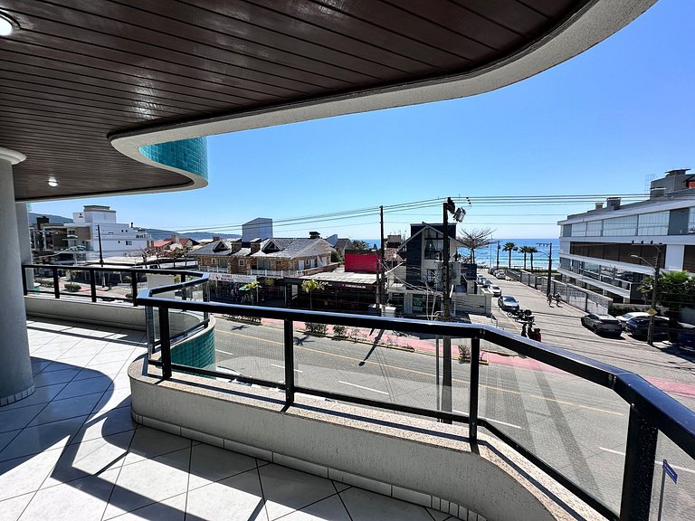 B483 - Apto 3 quartos perto do mar em Bombinhas