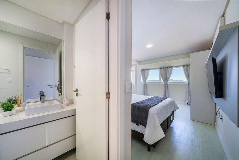 B300 - Casa Beira Mar com piscina Privativa