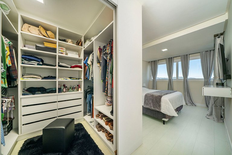 B300 - Casa Beira Mar com piscina Privativa