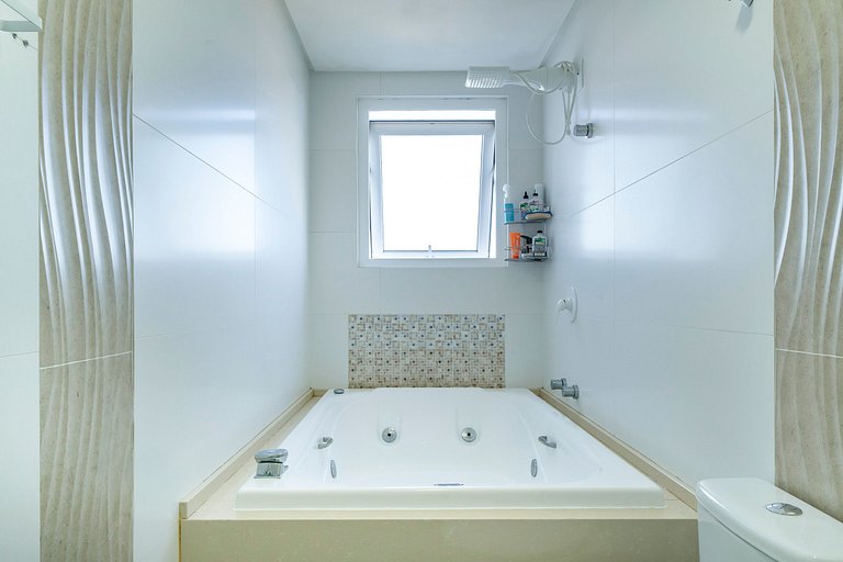 B300 - Casa Beira Mar com piscina Privativa