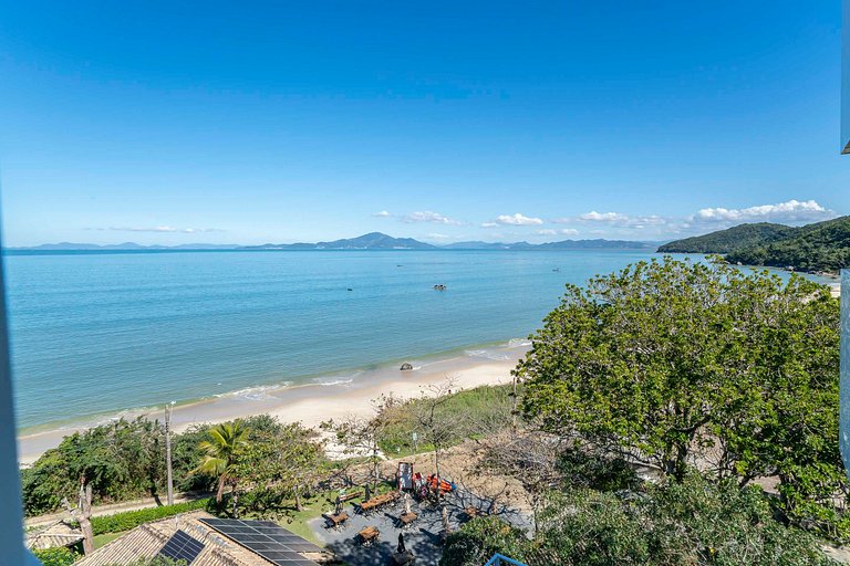 B300 - Casa Beira Mar com piscina Privativa