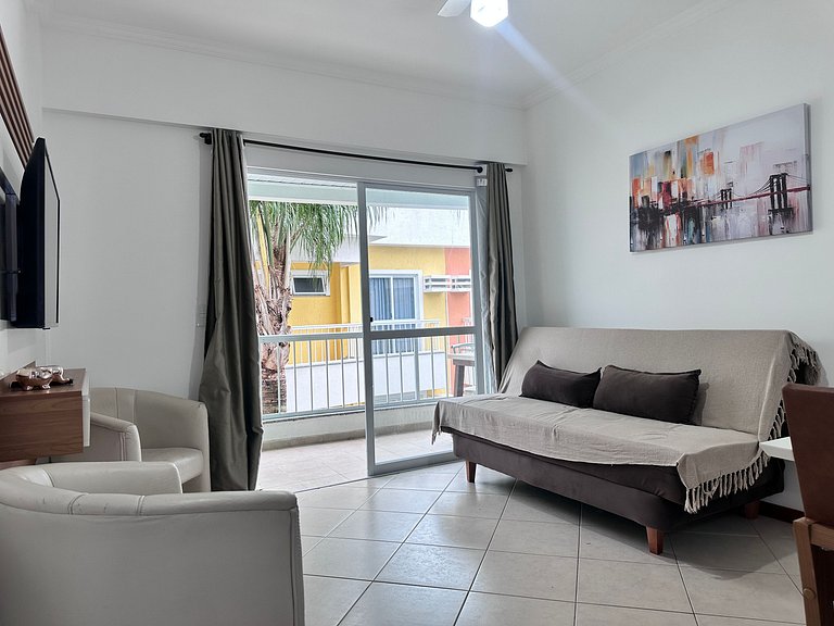 B915 - Apartamento 2 quartos em cond. com piscina