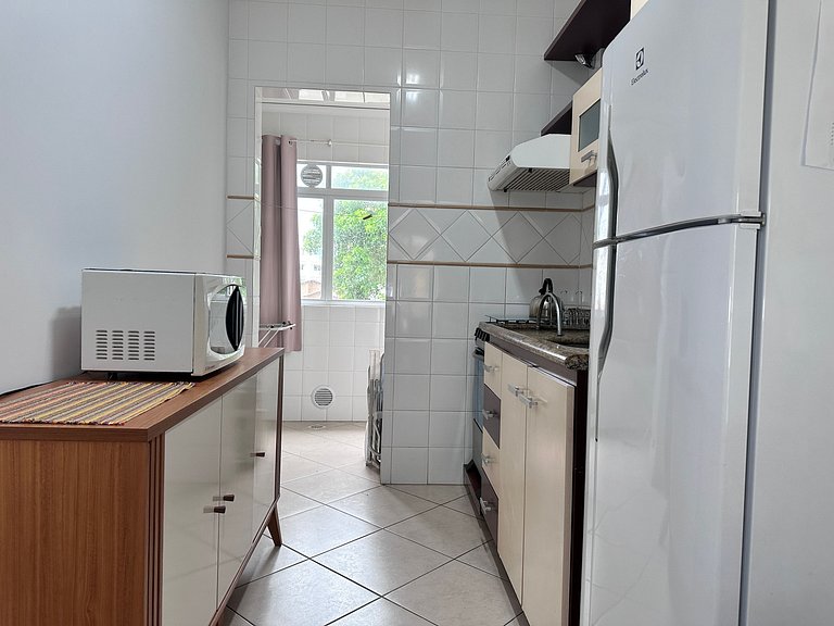 B915 - Apartamento 2 quartos em cond. com piscina