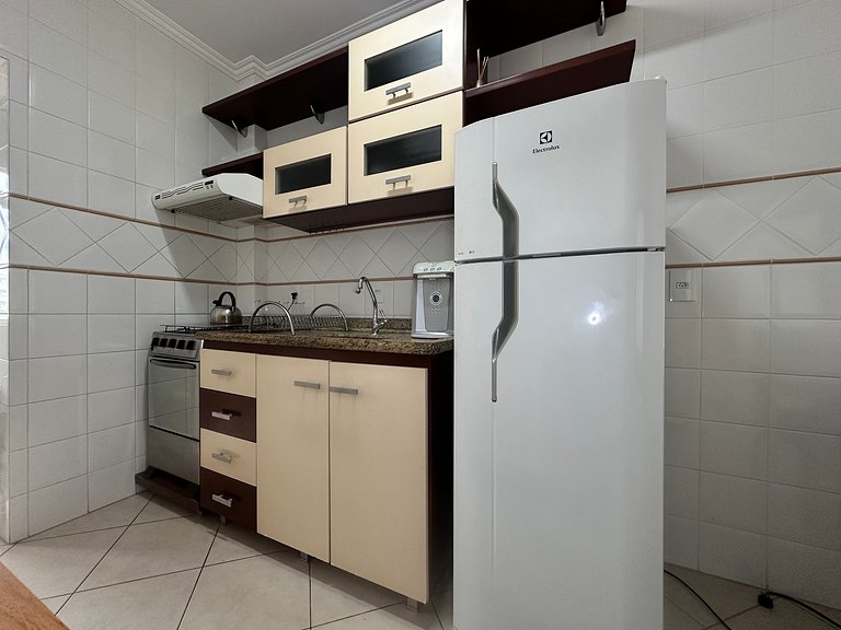 B915 - Apartamento 2 quartos em cond. com piscina