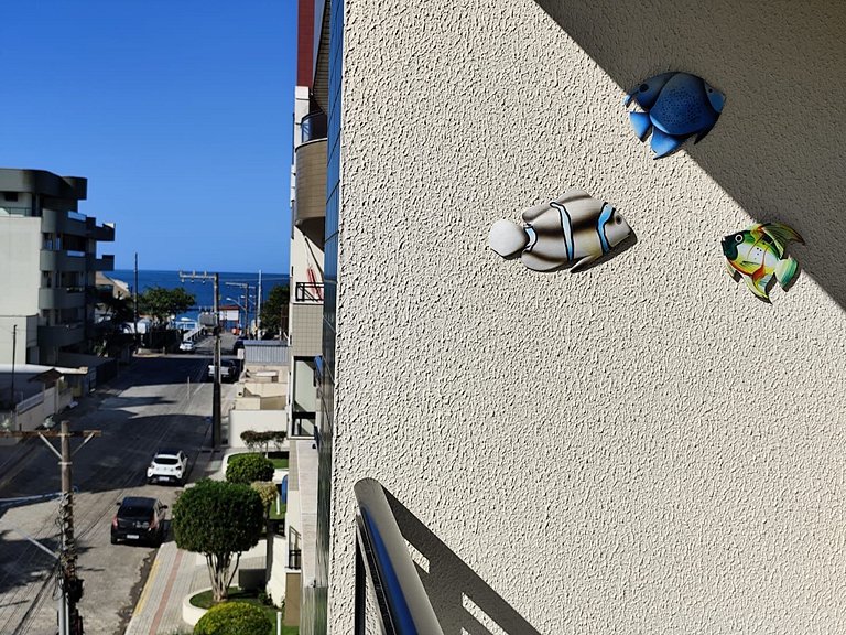 B362 - Cobertura a poucos passos do mar com piscina privativ