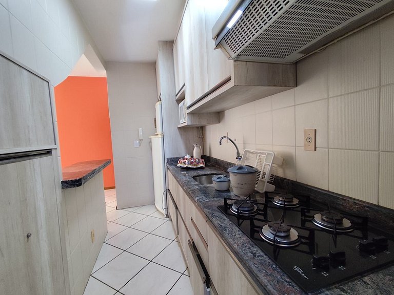 B362 - Cobertura a poucos passos do mar com piscina privativ