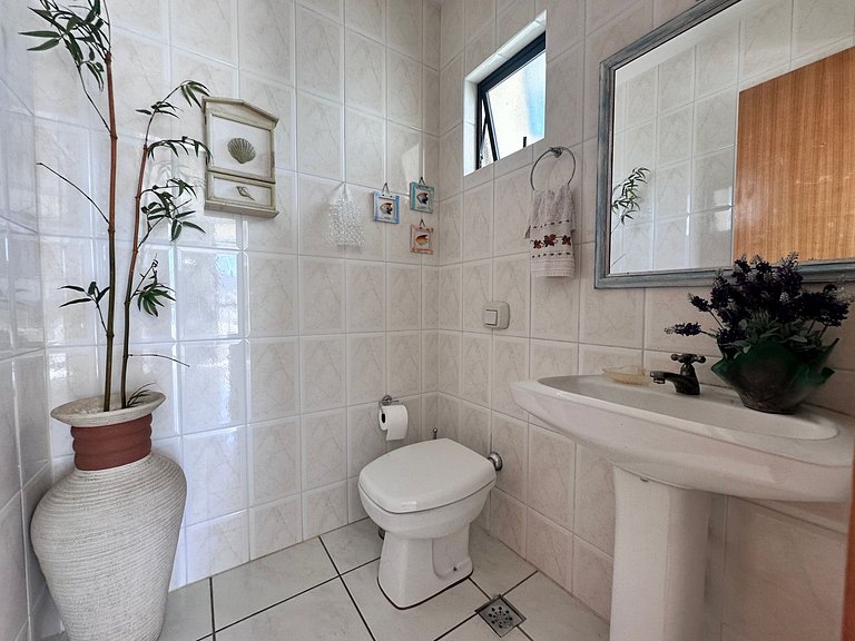 B362 - Cobertura a poucos passos do mar com piscina privativ