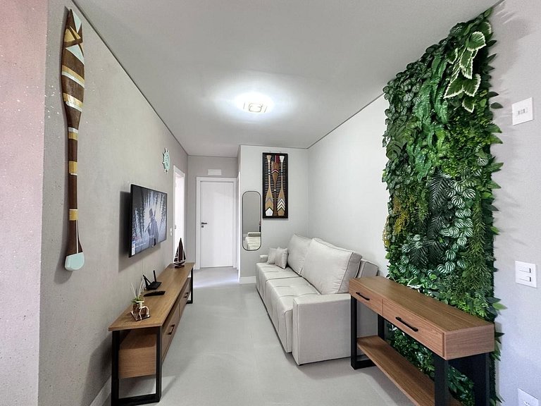 B016 - Apto Novo com 02 Suites e piscina