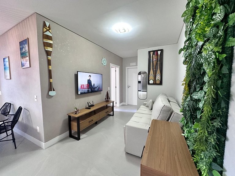 B016 - Apto Novo com 02 Suites e piscina