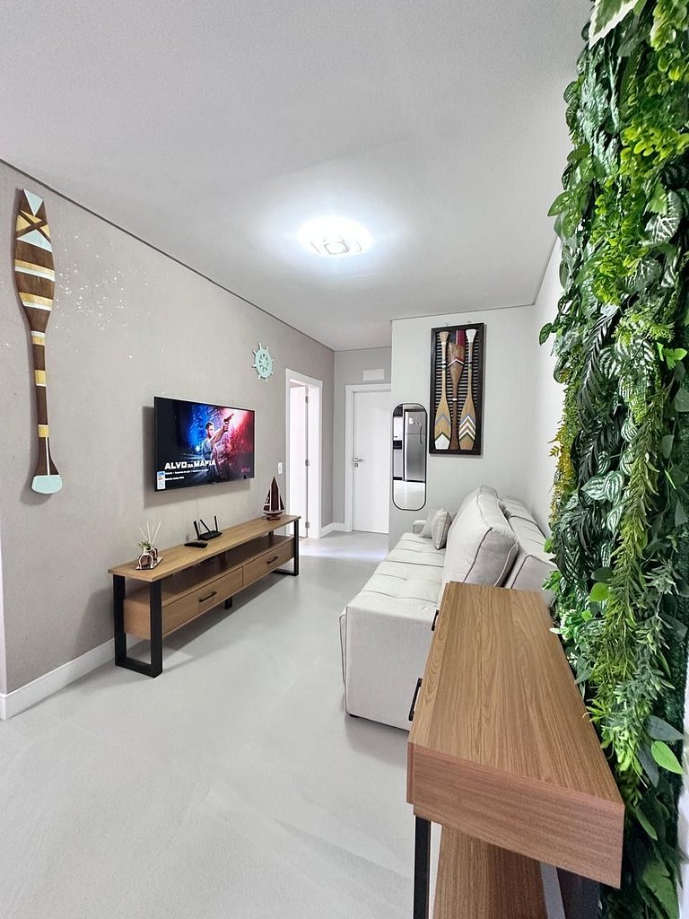 B016 - Apto Novo com 02 Suites e piscina