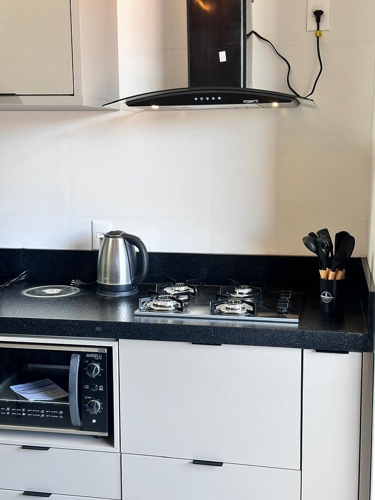 B016 - Apto Novo com 02 Suites e piscina