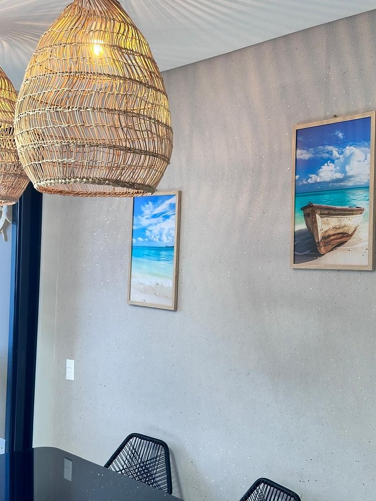 B016 - Apto Novo com 02 Suites e piscina