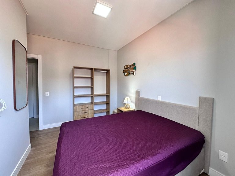 B016 - Apto Novo com 02 Suites e piscina