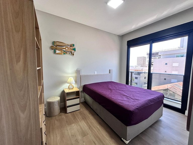 B016 - Apto Novo com 02 Suites e piscina