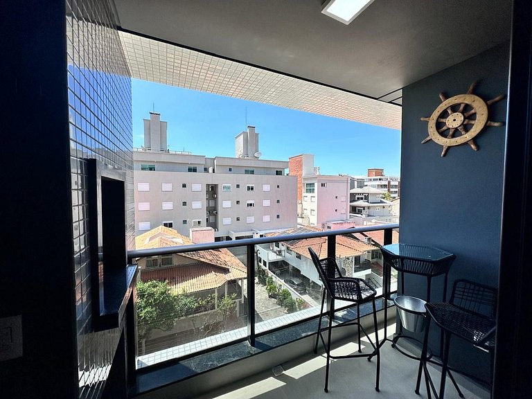 B016 - Apto Novo com 02 Suites e piscina