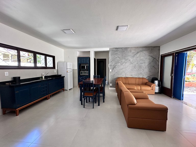 B508 - Ampla casa de praia perto do mar