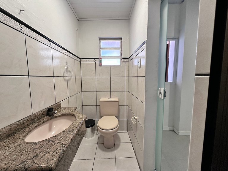 B508 - Ampla casa de praia perto do mar