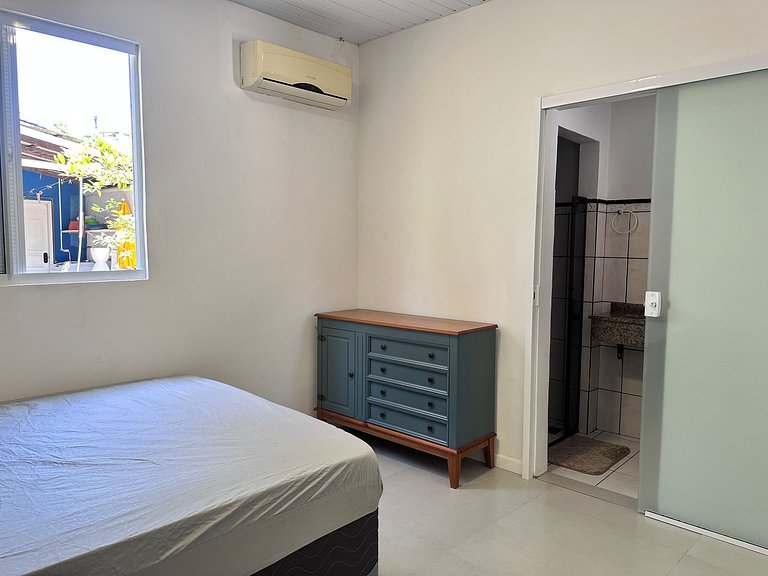 B508 - Ampla casa de praia perto do mar