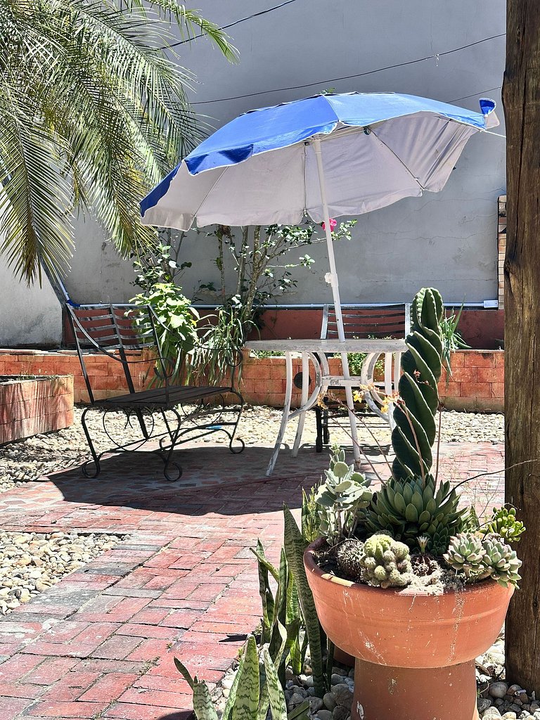 B508 - Ampla casa de praia perto do mar