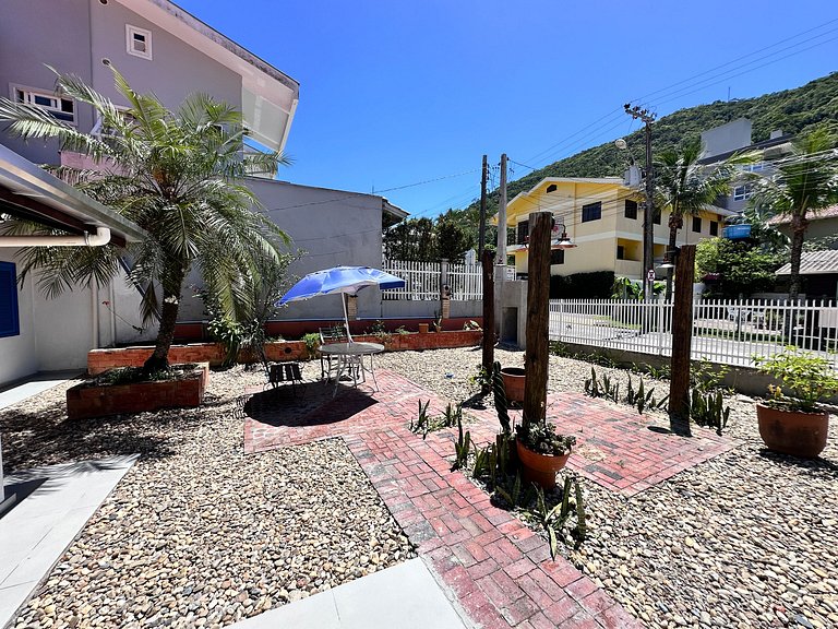 B508 - Ampla casa de praia perto do mar